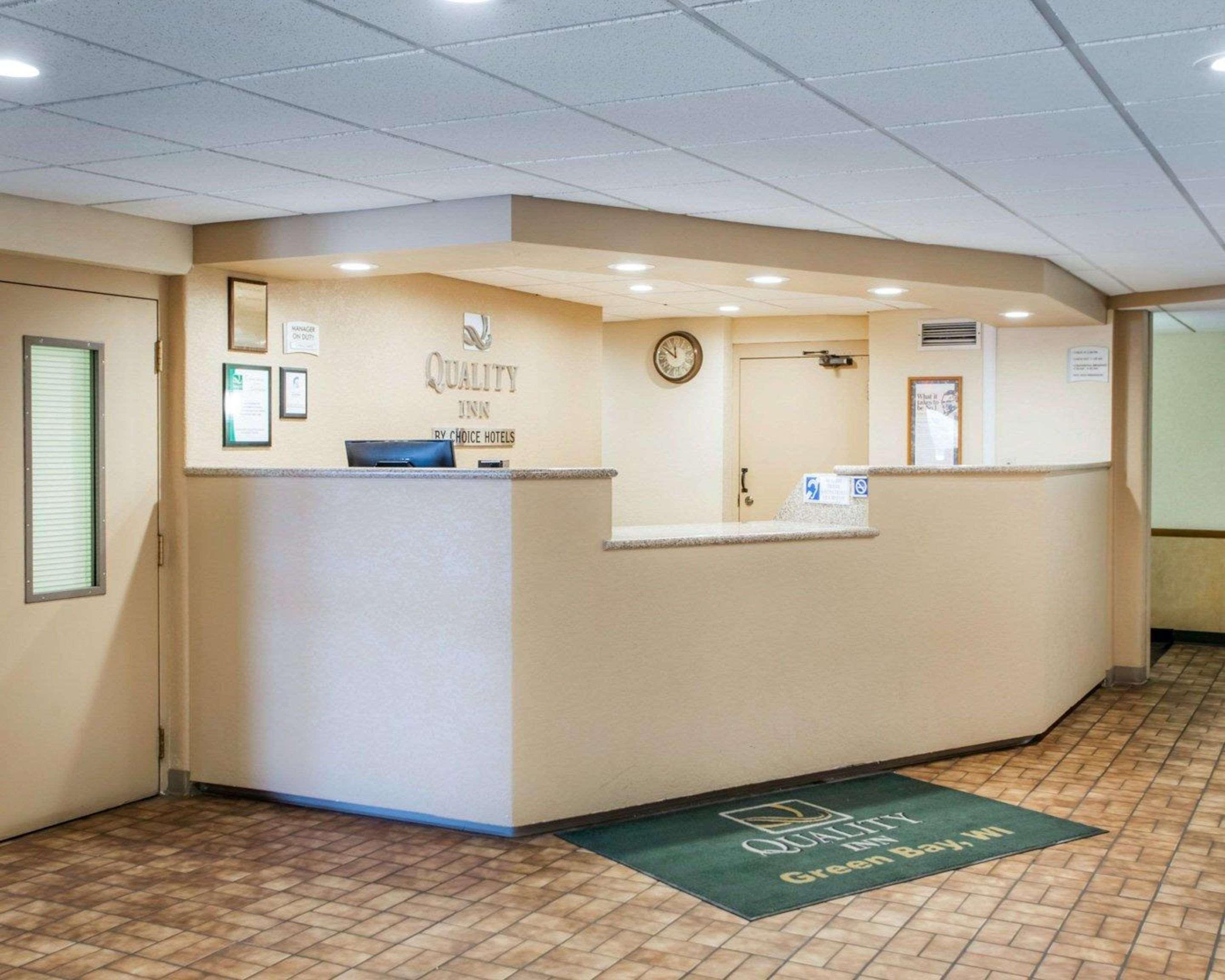 Quality Inn Stadium Area Green Bay Bagian luar foto