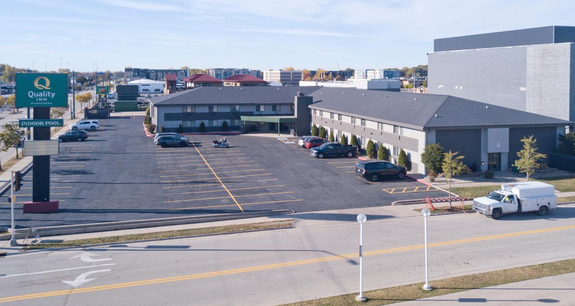 Quality Inn Stadium Area Green Bay Bagian luar foto